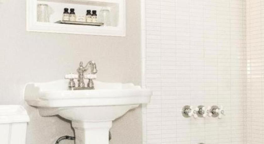 Normandie Angeles Hotel 3*